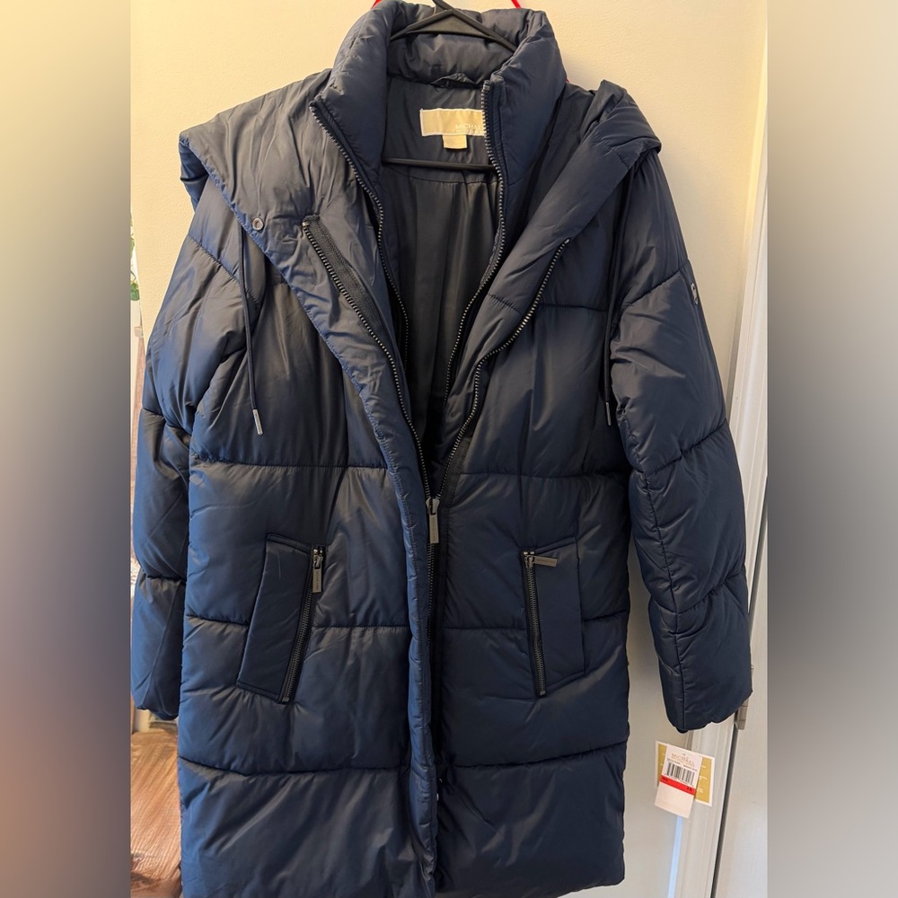 BRAND NEW, a Michael Kors heavy puffer coat, size XS, midnight blue